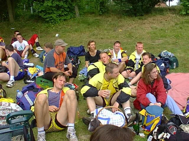 Planet2te bei Pfingsten 1998 auf der Wiese